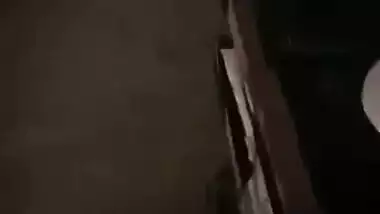 Desi sexy bhabi nude bath