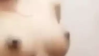 Merged sexy video of Indian hottie Janvi making naked selfie footage
