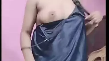 Big boob girl strips and shows her desi nude body on camera