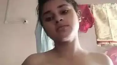 Desi cute girl sexy boobs