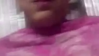 Pink lips bhabhi showing beautiful untouched boobs