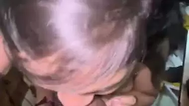 An 18-year-old teen sucks her wild lover’s dick in teen sex