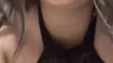 Tattooed cam girl nude pussy rubbing viral video call